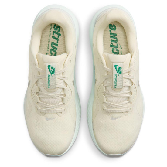 Nike Structure 26